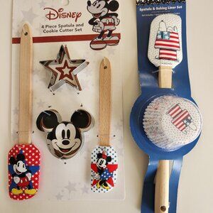 New Disney Mickey Mouse 4 pc Spatula & Cookie Cutter Set & Peanuts Spatula Set